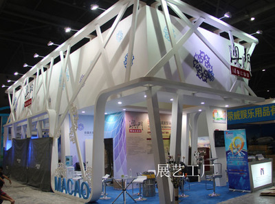 如何選擇資深展覽展示服務(wù)商？成都展藝展覽展示制作工廠解析